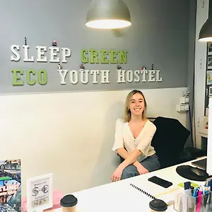 Sleep - Certified Eco Youth Хостел Барселона